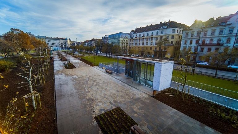 Megnyílt a Múzeum mélygarázs